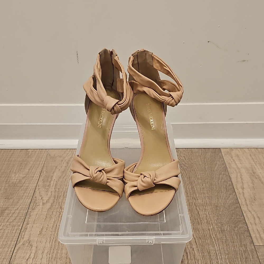 Enzo Angiolini Pink and Tan Heels with Knot Detail